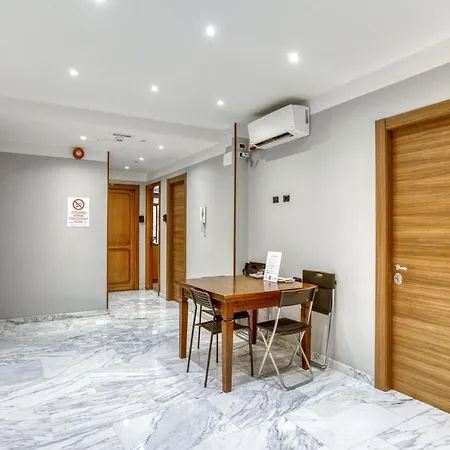 Ar ゲストハウス ローマ